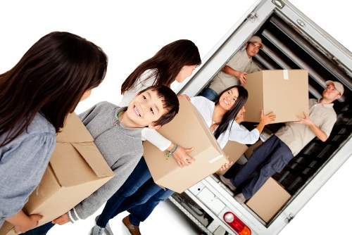 Removal truck hire service in Hendon for local home and business moves